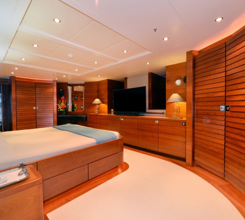 BELUGA Yacht Charter Details, Moonen Yachts | CHARTERWORLD Luxury ...